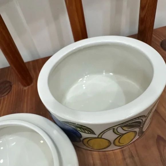 ARABIA Finland Paratiisi Jar with Lid Bowl Candy Sugar Bowl - Picture 3 of 7